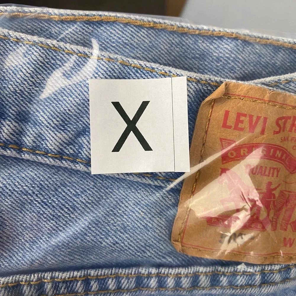 Levis 505 Regular Fit Straight Leg Light Wash Blue Mens Jeans Size‎ 34